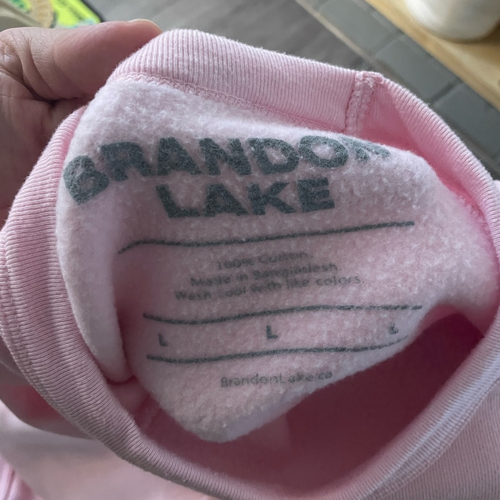 Brandon Lake Pink 'King of Hearts' Crewneck Sweatshirt - Picture 3 of 4